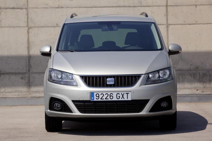  Seat Alhambra 2010 года  (фото 84 из 113)
